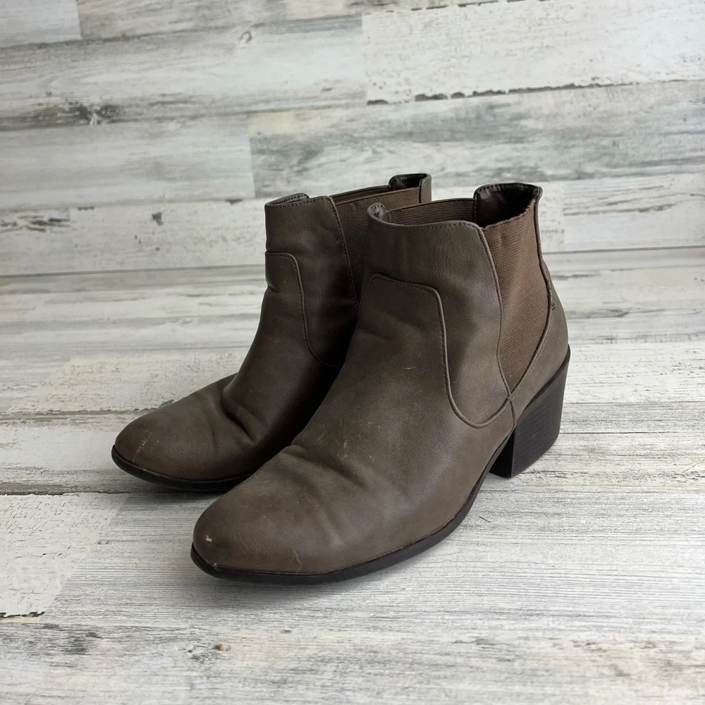 Booties - Picture 2 of 4